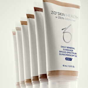 Daily Mineral Sunshade Broad Spectrum SPF 30 - Light